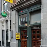 Rembrandt Square - Just Renovated 3*