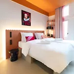 Rembrandt Square - Just Renovated Hotel