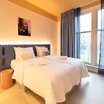 Rembrandt Square - Just Renovated