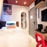 Rembrandt Square - Just Renovated Hotel