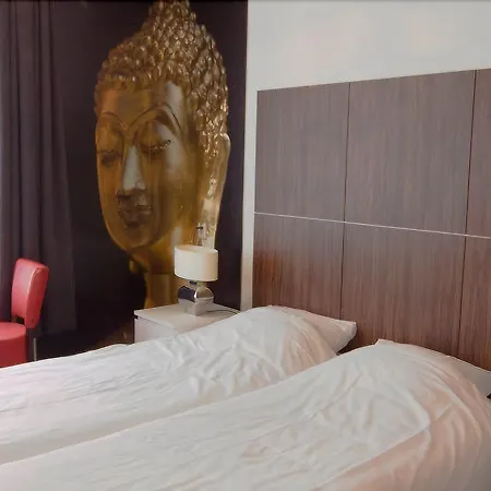 Hotel Rembrandt Square - Just Renovated 3*