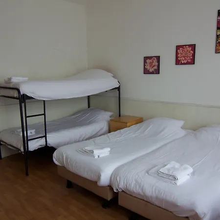 Rembrandt Square - Just Renovated 3* 암스테르담