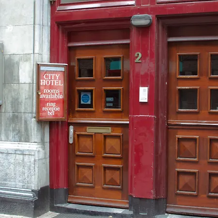 Rembrandt Square - Just Renovated 호텔 3*