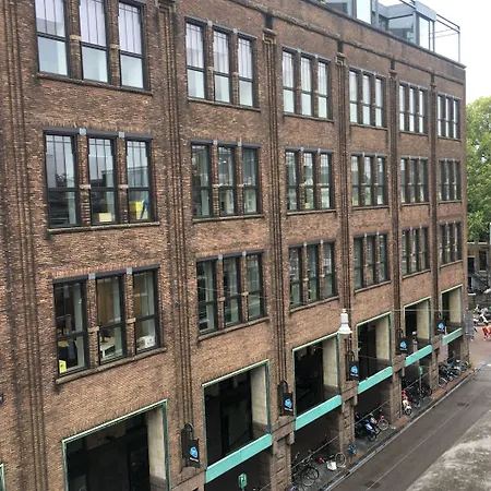 Rembrandt Square - Just Renovated 호텔