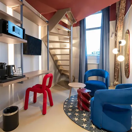 Rembrandt Square - Just Renovated Amsterdam