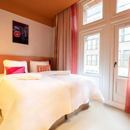 Rembrandt Square - Just Renovated 3*