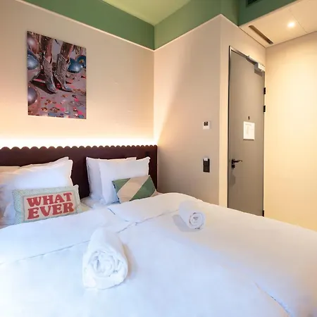 Rembrandt Square - Just Renovated Отель 3*