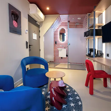 Rembrandt Square - Just Renovated Hotel 3*