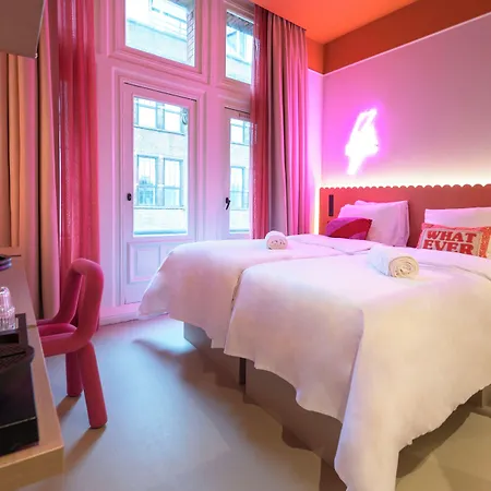 Rembrandt Square - Just Renovated Hotel