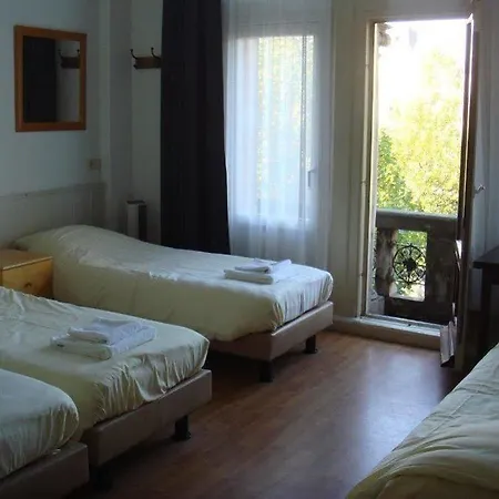 City Hotel Hotel