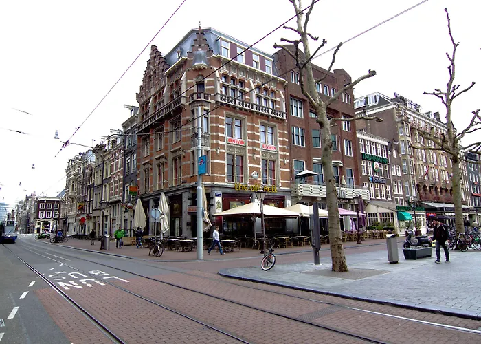 Rembrandt Square - Just Renovated