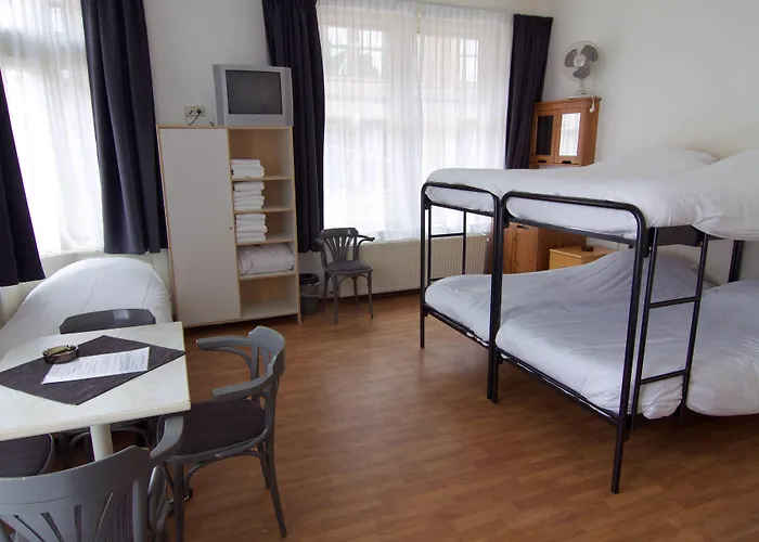 Rembrandt Square - Just Renovated