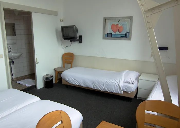 Rembrandt Square - Just Renovated Hotel 3*