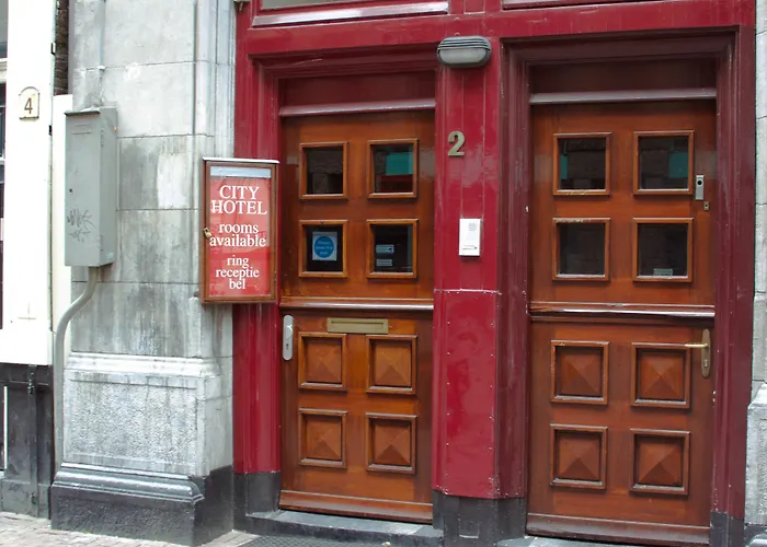 Rembrandt Square - Just Renovated Hotel 3*