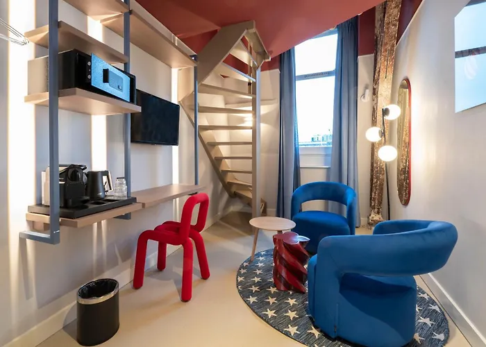 Rembrandt Square - Just Renovated Amsterdam