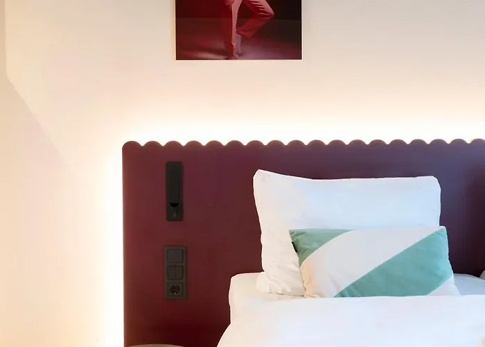 Rembrandt Square - Just Renovated Hotel 3*