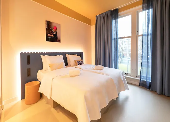 Rembrandt Square - Just Renovated