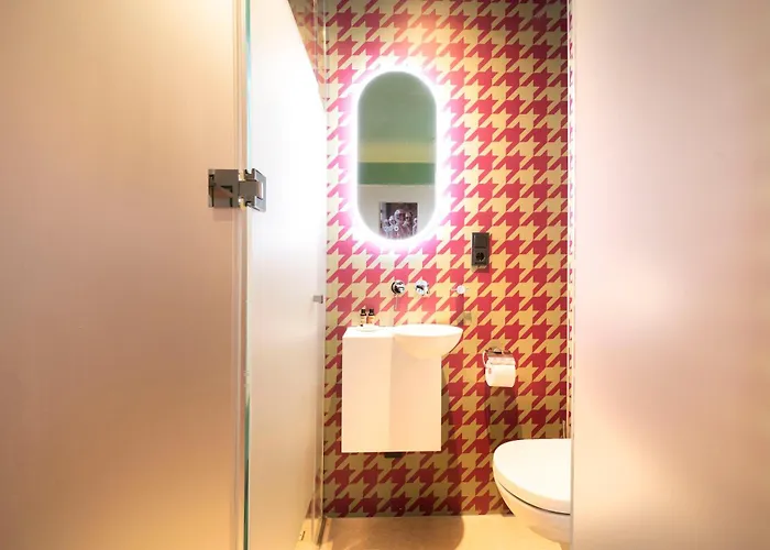 Hotel Rembrandt Square - Just Renovated