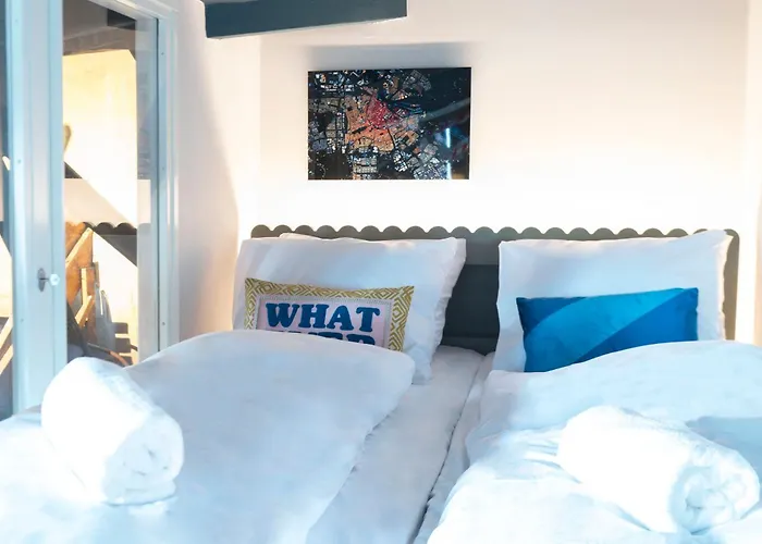 Rembrandt Square - Just Renovated Hotel