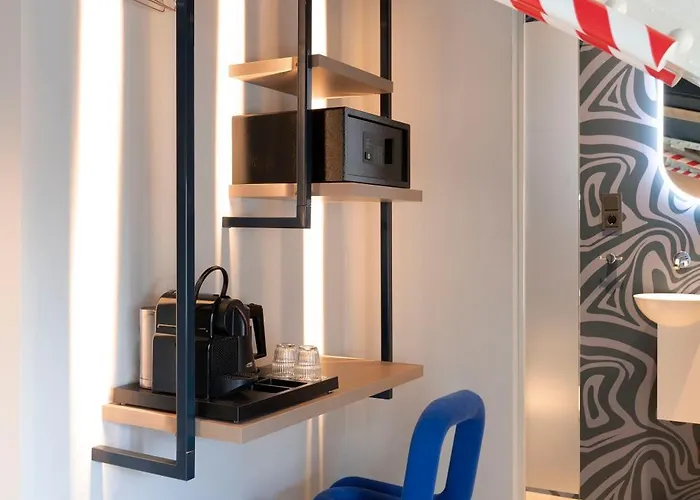 Rembrandt Square - Just Renovated 3* Amsterdam