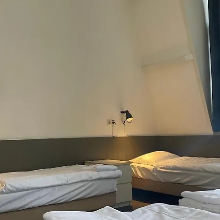 City Hotel Hotel 2*