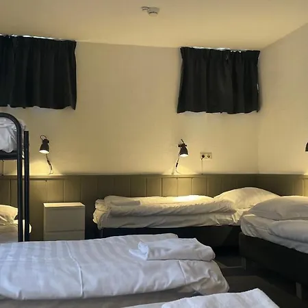 City Hotel