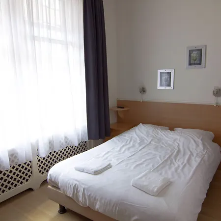 Rembrandt Square - Just Renovated Hotel 3*