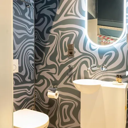 Hotel Rembrandt Square - Just Renovated