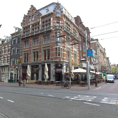 City Hotel 2*