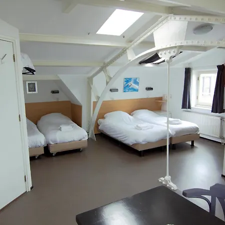 Hotel City Hotel 2*