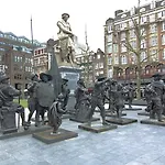 Rembrandt Square - Just Renovated