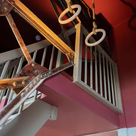 Rembrandt Square - Just Renovated Hotel